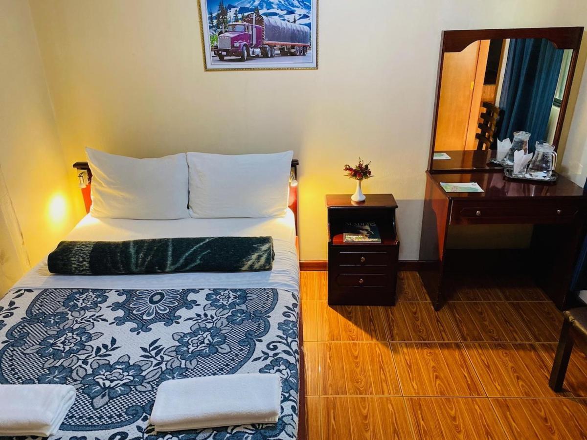 Casa Franciscana Quito Bagian luar foto